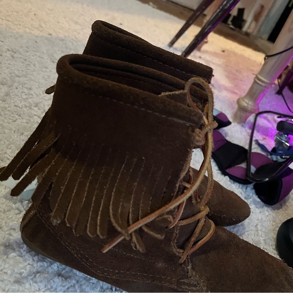 Minnetonka Shoes - Suede hard sole